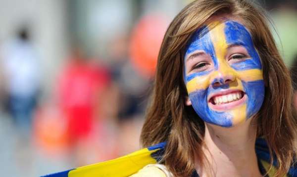 مردم شاد سوئد