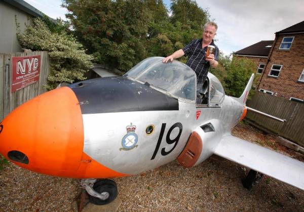 جت در خانه جت 1996