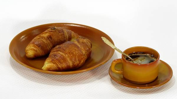 بشقاب قهوه ای