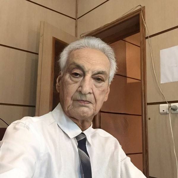 ارژنگ امیرفضلی در دوران پیری این شکلی است ارژنگ امیرفضلی