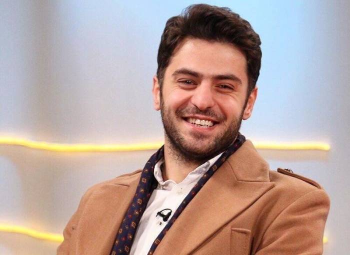 عکسی از علی ضیاء مجری تلویزیون علی ضیاء