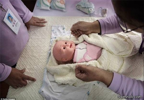 آموزش بچه داری در دانشگاه های چین! + تصاویر بچه داری