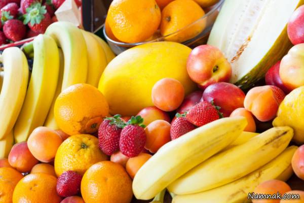 مصرف کردن میوه ها