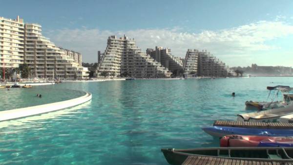 بزرگترین استخر جهان 