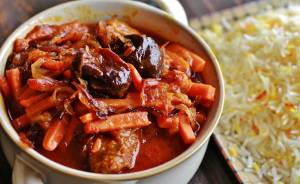 خورشت آلو و هویج