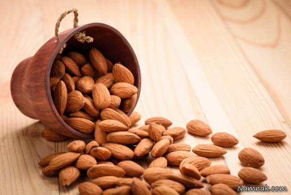 طرز تهیه شیرینی نان بادامی