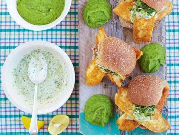 طرز تهیه مینی برگر ماهی با سس تارتار مینی برگر ماهی