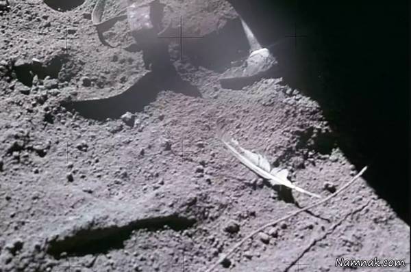 پر عقاب در فضا