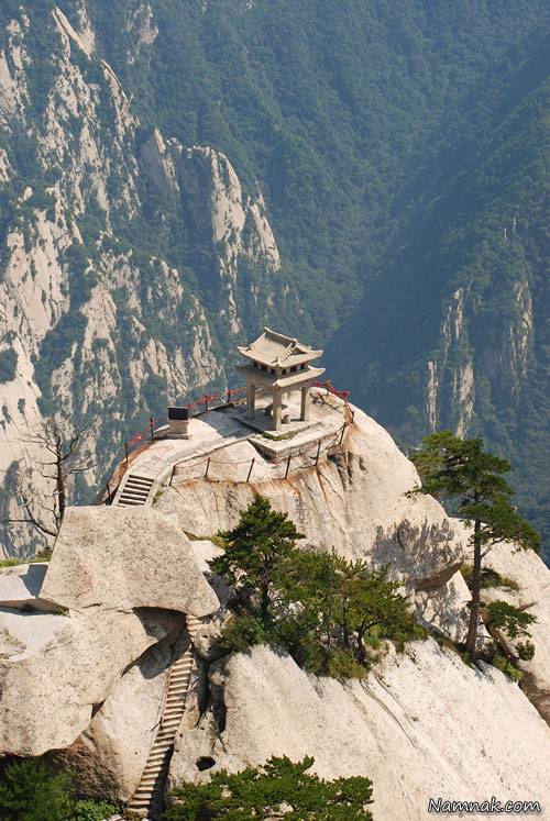 قلعه اژدهای سیاه پرتگاه