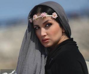 روناک یونسی