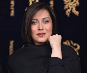 عیادت مهتاب کرامتی