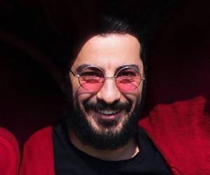 نوید محمدزاده