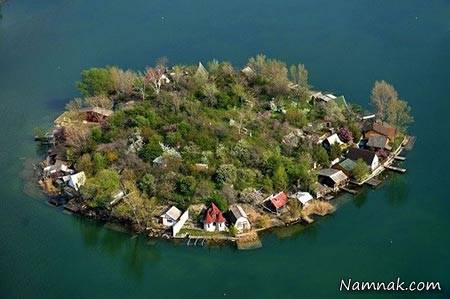 دریاچه زیبا