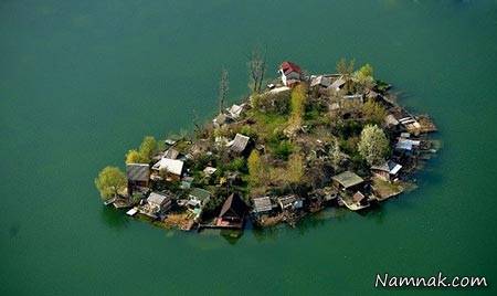 دریاچه زیبا