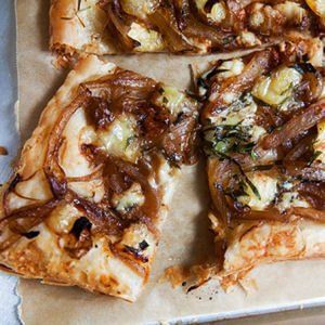 پیتزا ژامبون گوشت