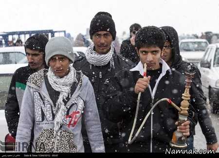 قلیان کشیدن در زیر برف