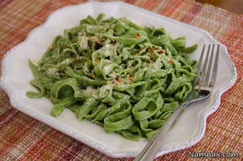 نودل با اسفناج