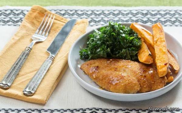 تنها غذا خوردن